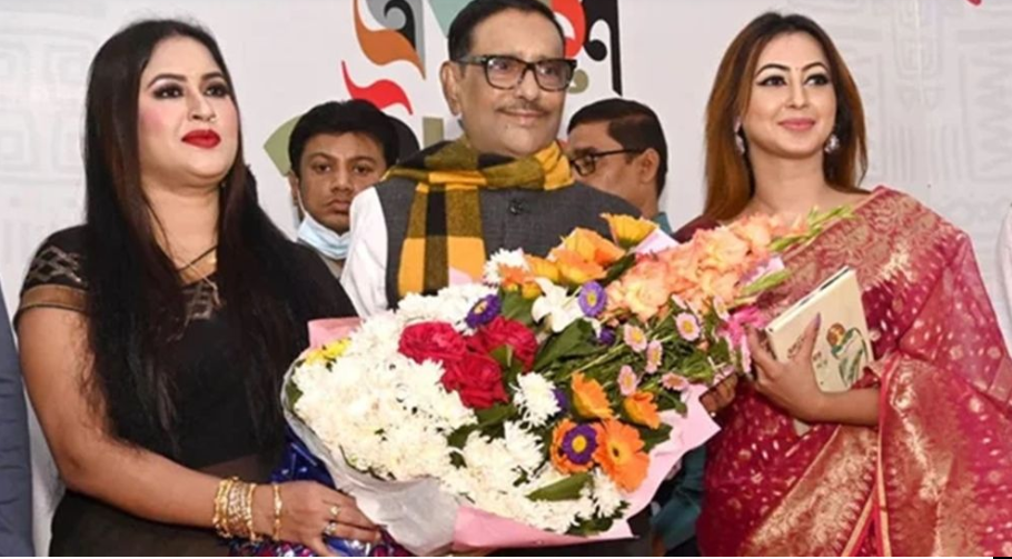 কাদেরের কললিস্টে নায়িকা-নেত্রীদের তালিকা